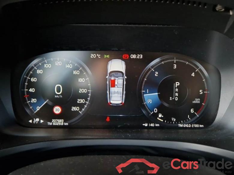 Volvo 125 VOLVO V60 / 2018 / 5P / STATION WAGON D3 GEARTRONIC BUSINESS PLUS #4