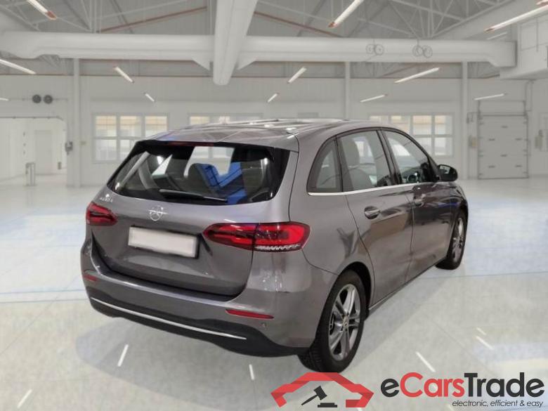 Mercedes 23 MERCEDES-BENZ CLASSE B / 2018 / 5P / MONOVOLUME B 180 D AUTOMATIC BUSINESS EXTRA #2