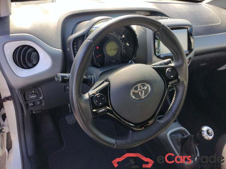 TOYOTA Aygo 1.0 VVT-i x-play #6