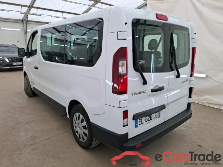 Renault Zen L1 Energy dCi 125 8 places combi RENAULT TRAFIC 4p VCA Zen L1 Energy dCi 125 8 places combi #2