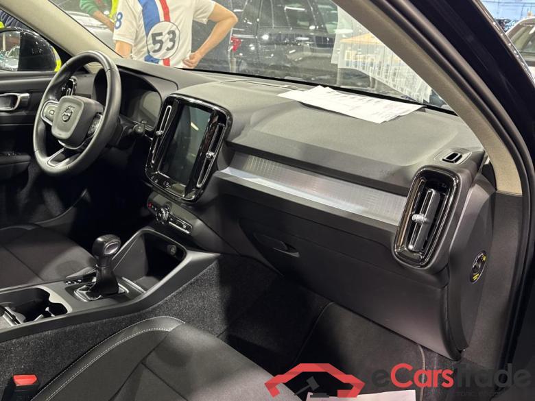 VOLVO XC40 DIESEL 2.0 D3 Momentum Pro #5