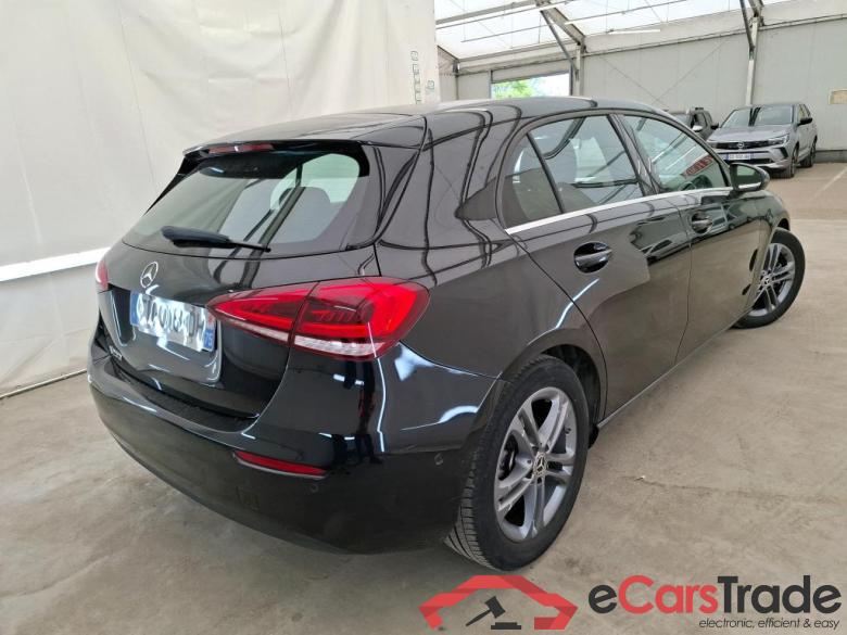 Mercedes A 200 Business Line 7G-DCT MERCEDES-BENZ Classe A Compact / 2018 / 5P / Berline A 200 Business Line 7G-DCT #3