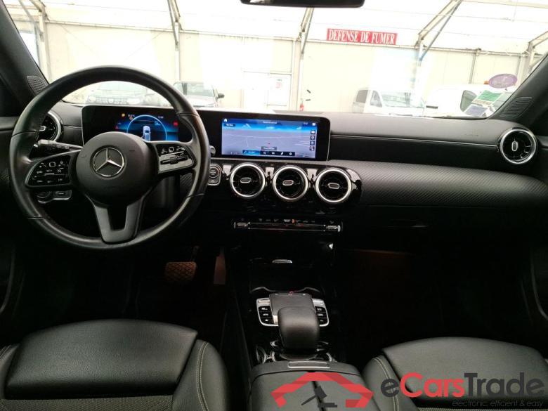 Mercedes A 200 Business Line 7G-DCT MERCEDES-BENZ Classe A Compact / 2018 / 5P / Berline A 200 Business Line 7G-DCT #5