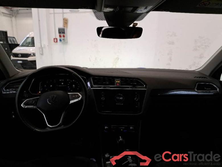 Volkswagen 3 VOLKSWAGEN TIGUAN / 2020 / 5P / SUV 2.0 TDI SCR 110KW ELEGANCE DSG #3