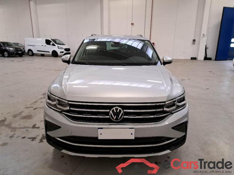 Volkswagen 3 VOLKSWAGEN TIGUAN / 2020 / 5P / SUV 2.0 TDI SCR 110KW ELEGANCE DSG #6