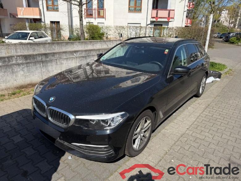BMW 5-Serie Touring ´16 Baureihe 5 Touring 520 d 2.0 140KW AT8 E6dT #1