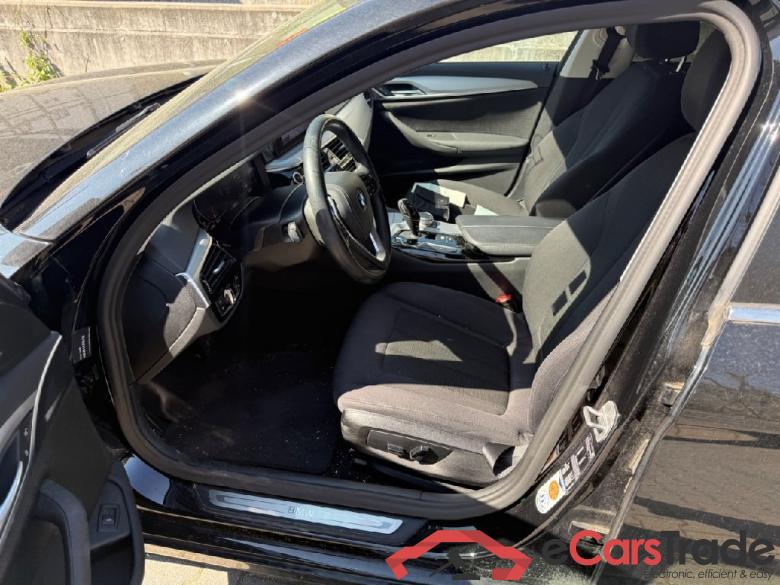 BMW 5-Serie Touring ´16 Baureihe 5 Touring 520 d 2.0 140KW AT8 E6dT #4