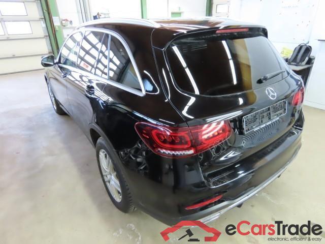Mercedes GLC ´15 GLC -Klasse GLC 220 d 4Matic (253.915)AMG AMG Line 143KW AT9 E6d #3
