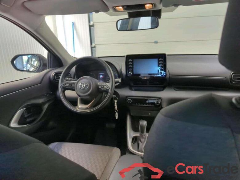 TOYOTA Yaris 1.5 Hyb. Active #3
