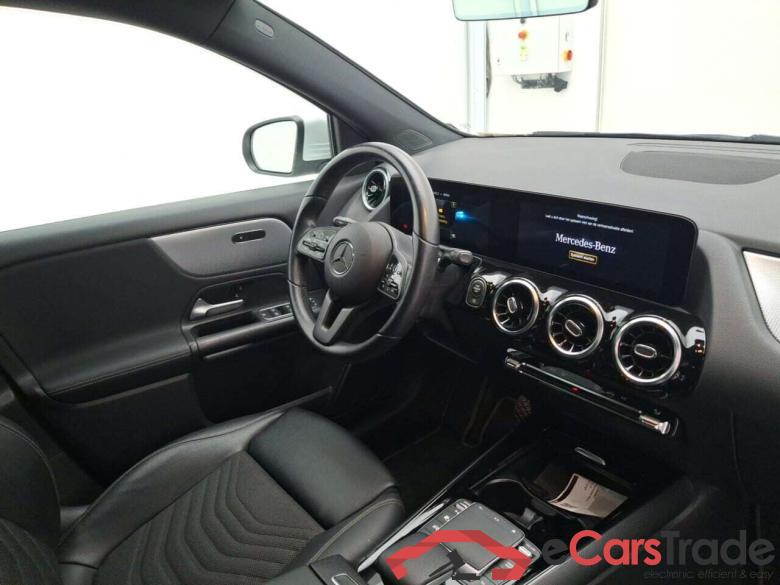 MERCEDES-BENZ GLA 180D BUSINESS SOLUTION DCT #3