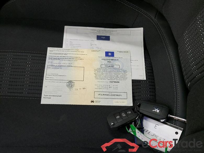 PEUGEOT - PEU 308 SW 1.2 PureTech 130PK EAT8 Allure With Heated Massage Seats & Side Security & Alarm System  * PETROL * #4