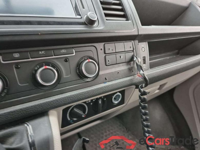 VOLKSWAGEN TRANSPORTER KOMBI 2.0 TDI L1H1 DSG #4