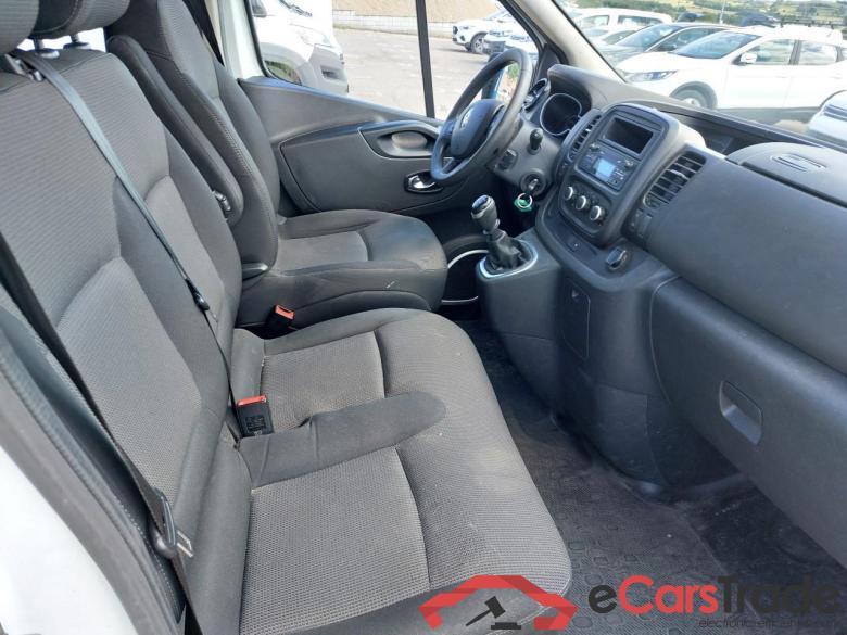 Renault Combi 9 Energy Blue dCi 88 kW (120 CV) RENAULT Trafic / 2019 / 4P / combi Combi 9 Energy Blue dCi 88 kW (120 CV) #6