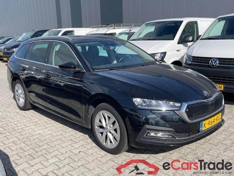 SKODA Octavia Combi 110 kW #5