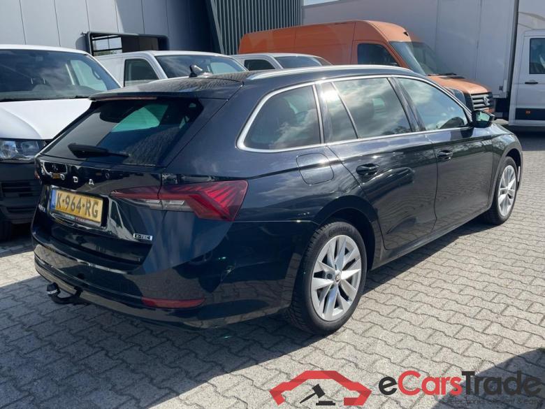 SKODA Octavia Combi 110 kW #6