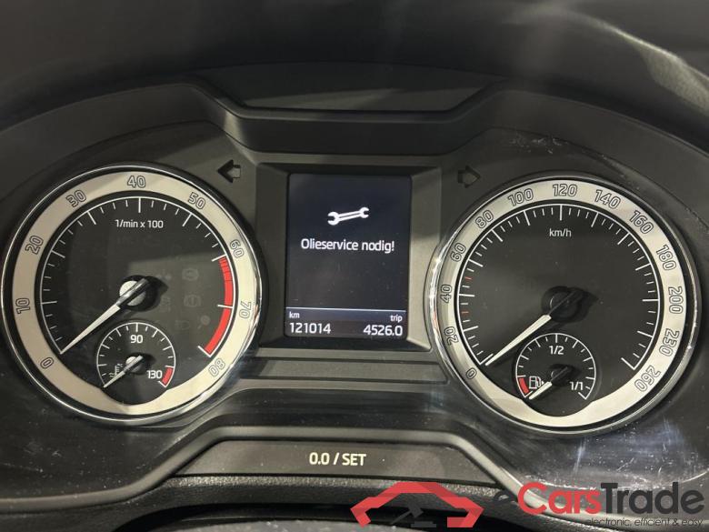 SKODA OCTAVIA COMBI - 2017 1.0 TSI Ambition #6