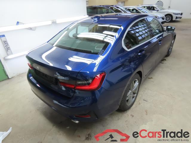 BMW 3-Serie ´18 Baureihe 3 Lim. 330 e Sport Line 2.0 185KW AT8 E6dT #3
