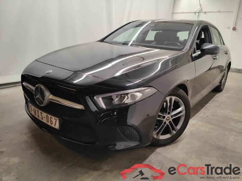 Mercedes-Benz A-Klasse A 180 d DCT Launch Edition 5d #3