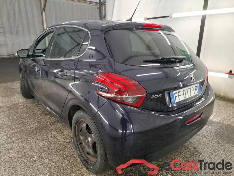 Peugeot  208 Allure Business 1.2 PureTech 110CV BVM6 E6dT #2