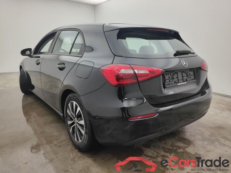 Mercedes-Benz A-Klasse A 180 d DCT Business Solution 5d #4