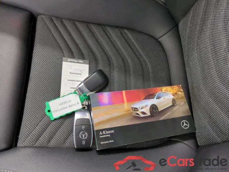 Mercedes A-Class '18 Mercedes-Benz A-Klasse A 160 H6 Business Solution Plus 5d #4