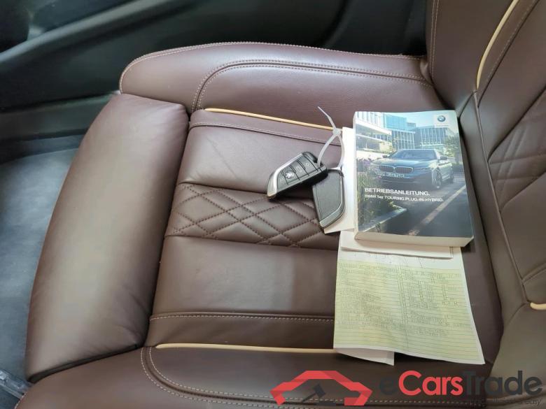 BMW 5-Serie Touring ´16 Baureihe 5 Touring 530 e xDrive 2.0 215KW AT8 E6d #3