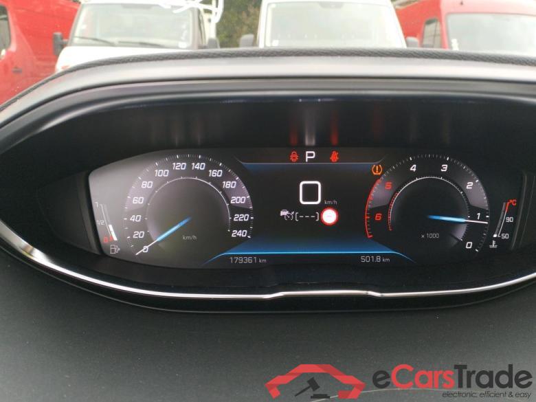 Peugeot BlueHDi 180 S&S EAT8 GT 5008 GT 2.0 HDi 175CV BVA8 7 Sieges E6d #6