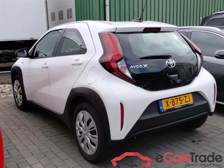TOYOTA Aygo X 1.0 VVT-i MT Play #3