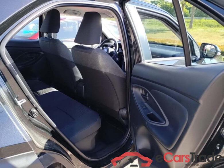 TOYOTA Yaris Cross 1.5 Hybrid Active #5