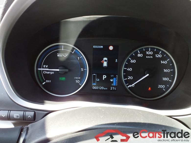 MITSUBISHI Eclipse Kaiteki 2.4 PHEV 180CV Cross #4