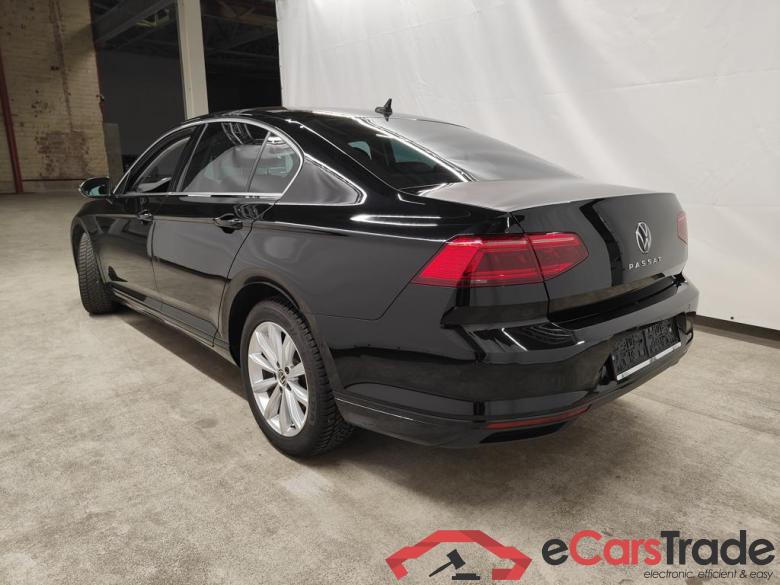 Volkswagen Passat 2.0 TDI 110kW Style Business DSG 4d #3