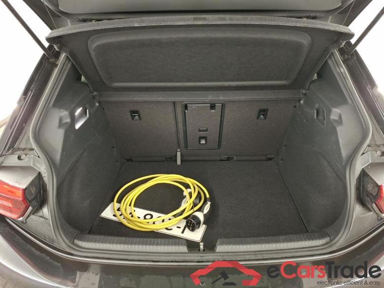 VOLKSWAGEN ID.3 58kWh 1st Plus auto 5D 150kW #5