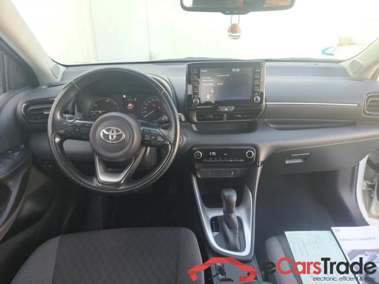 Toyota 1.5 120H Active Tech TOYOTA Yaris / 2020 / 5P / berlina con portón 1.5 120H Active Tech #3