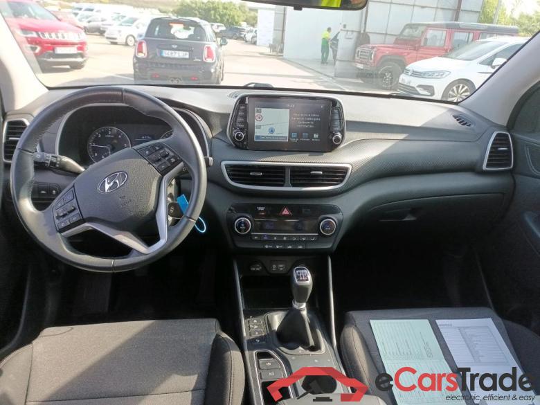 Hyundai 1.6 CRDI 85kW (116CV) 48V SLE 4X2(SP)(SL) HYUNDAI Tucson / 2018 / 5P / todoterreno 1.6 CRDI 85kW (116CV) 48V SLE 4X2(SP)(SL) #3