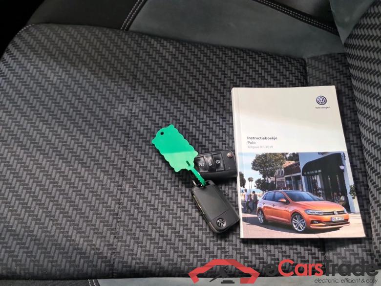 Volkswagen Polo '17 Volkswagen Polo 1.0 TSI 85kW 7-DSG Highline Business R 5d #4