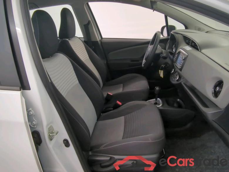 Toyota Yaris 5d 14-20 Toyota Yaris 1.5 Hybrid Active Automaat 5d #3
