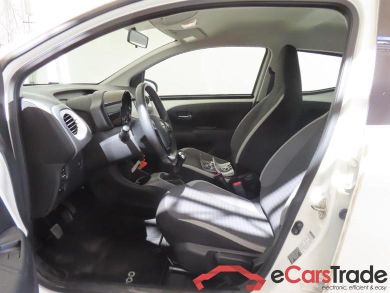 TOYOTA Aygo 1.0 VVT-i x-play #5