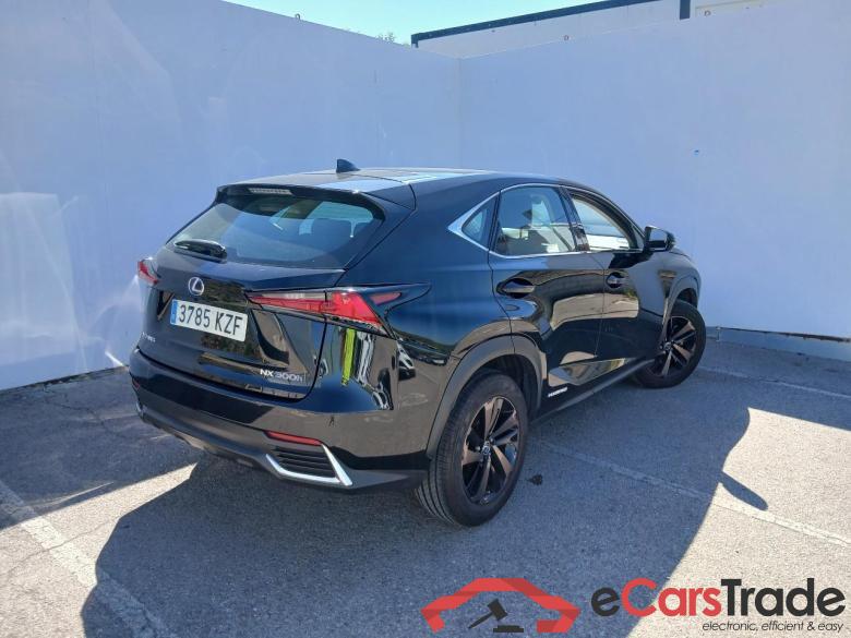 Lexus 2.5 300h Sport Edition 2WD LEXUS NX / 2017 / 5P / todoterreno 2.5 300h Sport Edition 2WD #2