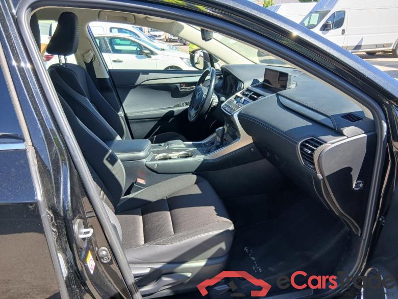 Lexus 2.5 300h Sport Edition 2WD LEXUS NX / 2017 / 5P / todoterreno 2.5 300h Sport Edition 2WD #6