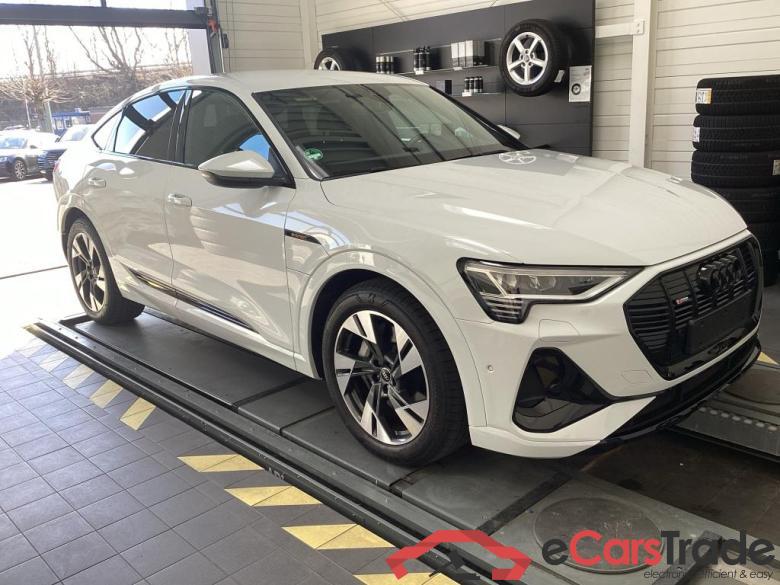 Audi 50 quattro S line E-tron Sportback #2