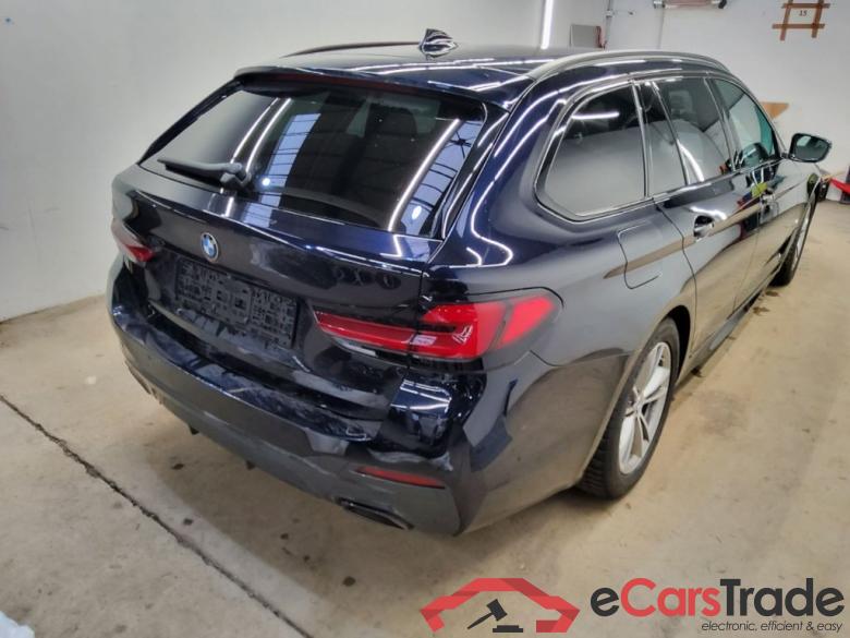 BMW 5-Serie Touring ´16 Baureihe 5 Touring 520 d xDrive M Sport 2.0 140KW AT8 E6d #2