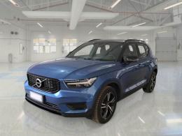 Volvo 46 VOLVO XC40 / 2017 / 5P / SUV D3 AWD GEARTRONIC R-DESIGN
