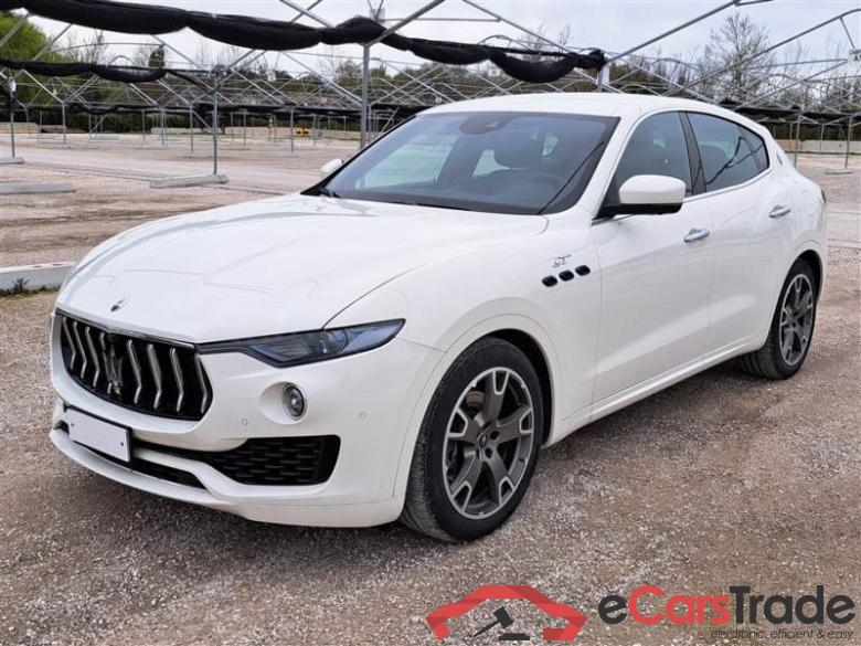 Maserati 18 MASERATI LEVANTE / 2016 / 5P / SUV 2.0 330CV 48V MHEV GT Q4 AUTO #1