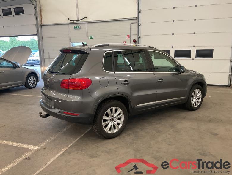 VOLKSWAGEN Tiguan Tiguan Sport & Style 2.0 TDI BlueMotion Technology 103 kW (140 ch) 6 vitesses manuel #2