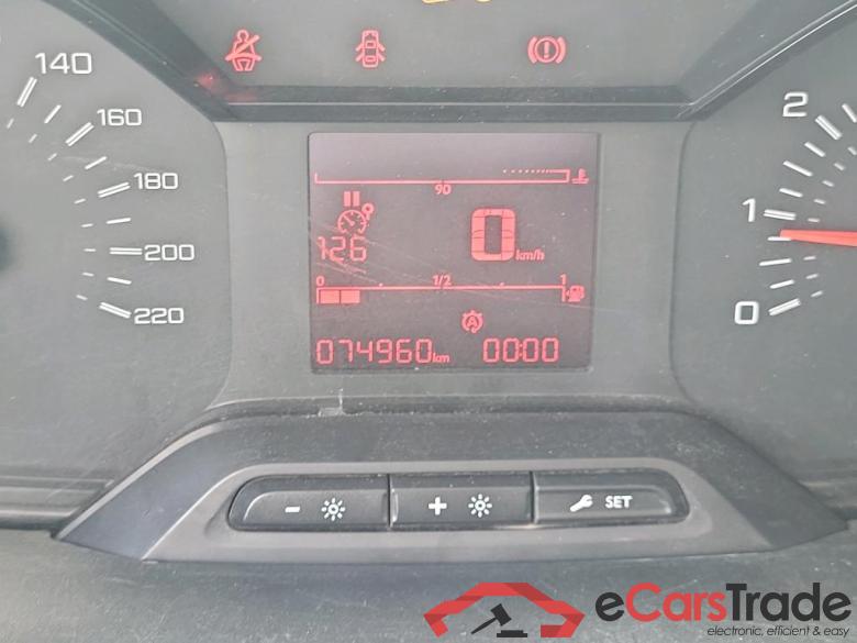Peugeot Pro Standard 600kg BlueHDi 73kW (AC) PEUGEOT Partner / 2018 / 3P / furgón derivado de turismo Pro Standard 600kg BlueHDi 73kW (AC) #4