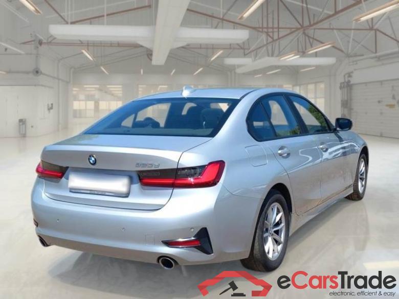 BMW 151 BMW SERIE 3 / 2018 / 4P / BERLINA 320D 48V BUSINESS ADVANTAGE AUTO #2