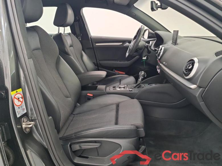 Audi A3 Sportback 12-19 Audi A3 Sportback 35 TFSI S tronic sport 5d #3