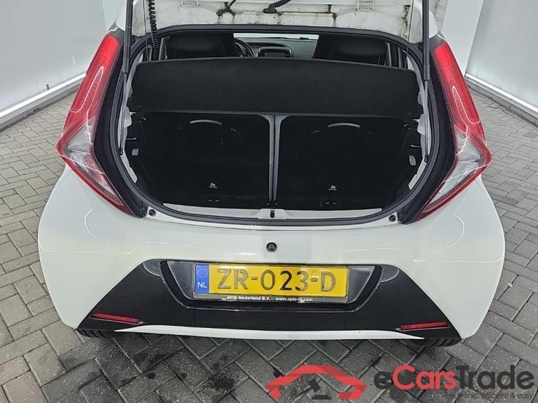 TOYOTA Aygo 1.0 VVT-i x-play limited 5D 53kW uitlopend #5