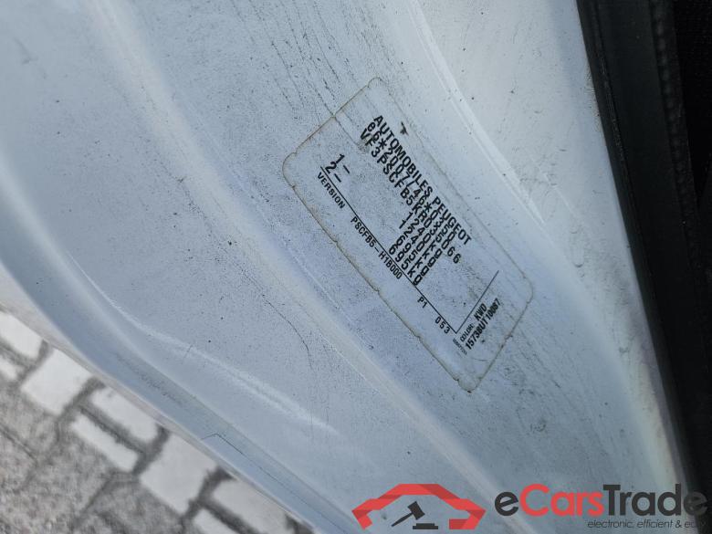 PEUGEOT 108 53 kW #2