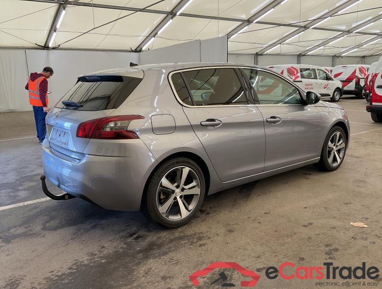 PEUGEOT 308 1.2 PureTech Allure #2